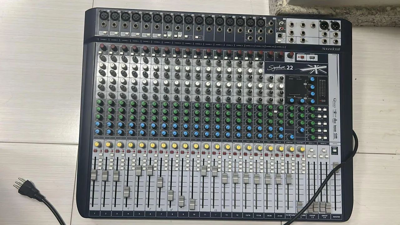 Mesa Analógica Compacta Signature 22 - Soundcraft - Foto 2