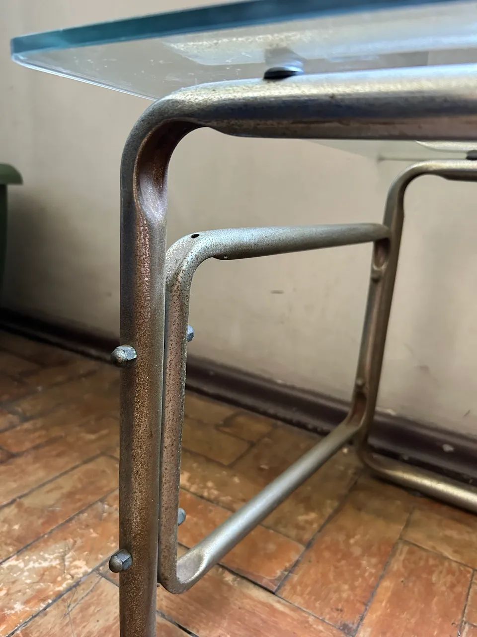 Mesa de Centro em Ferro e Vidro - R$ 400 - Foto 4