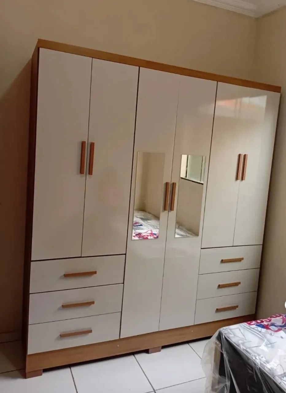 Guarda roupa com 6 portas e 6 gavetas - Foto 2