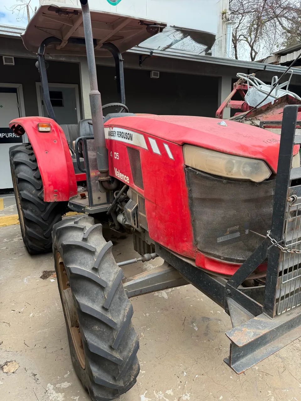 Trator Massey Ferguson - Foto 3
