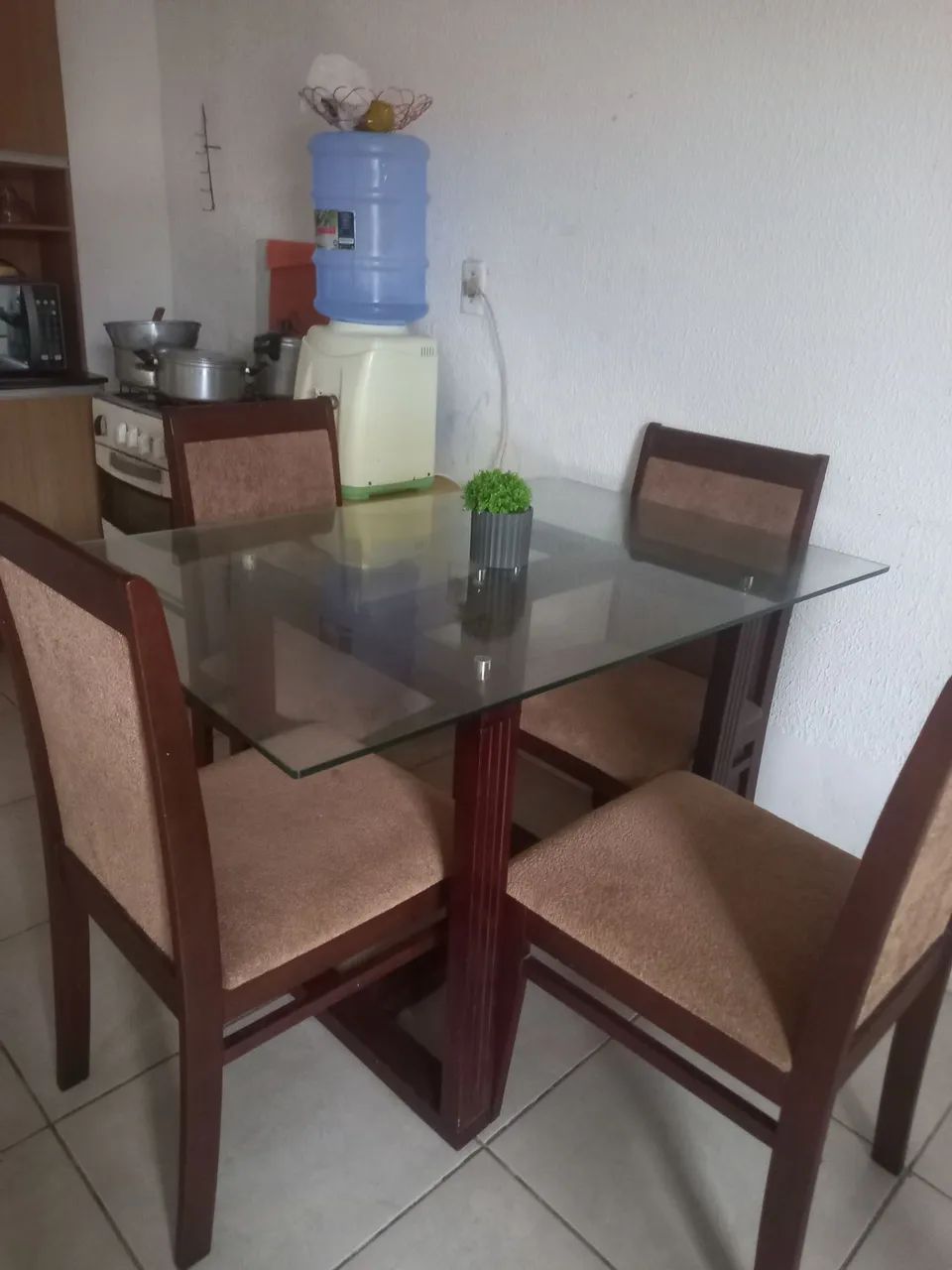 Mesa com cadeiras - Foto 4