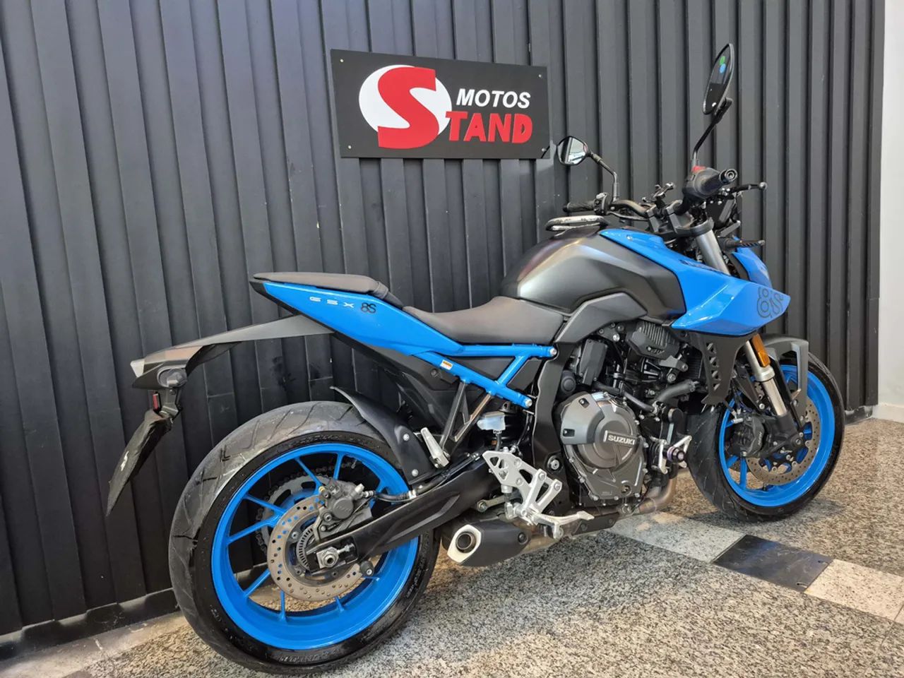 Suzuki GSX-8S 800 cc  - Foto 3