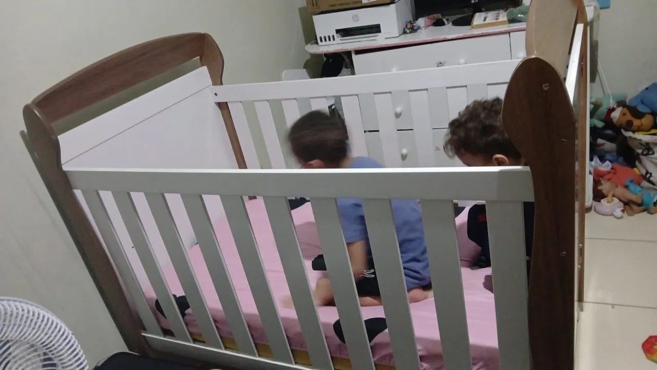 Vende se berço semi novo 