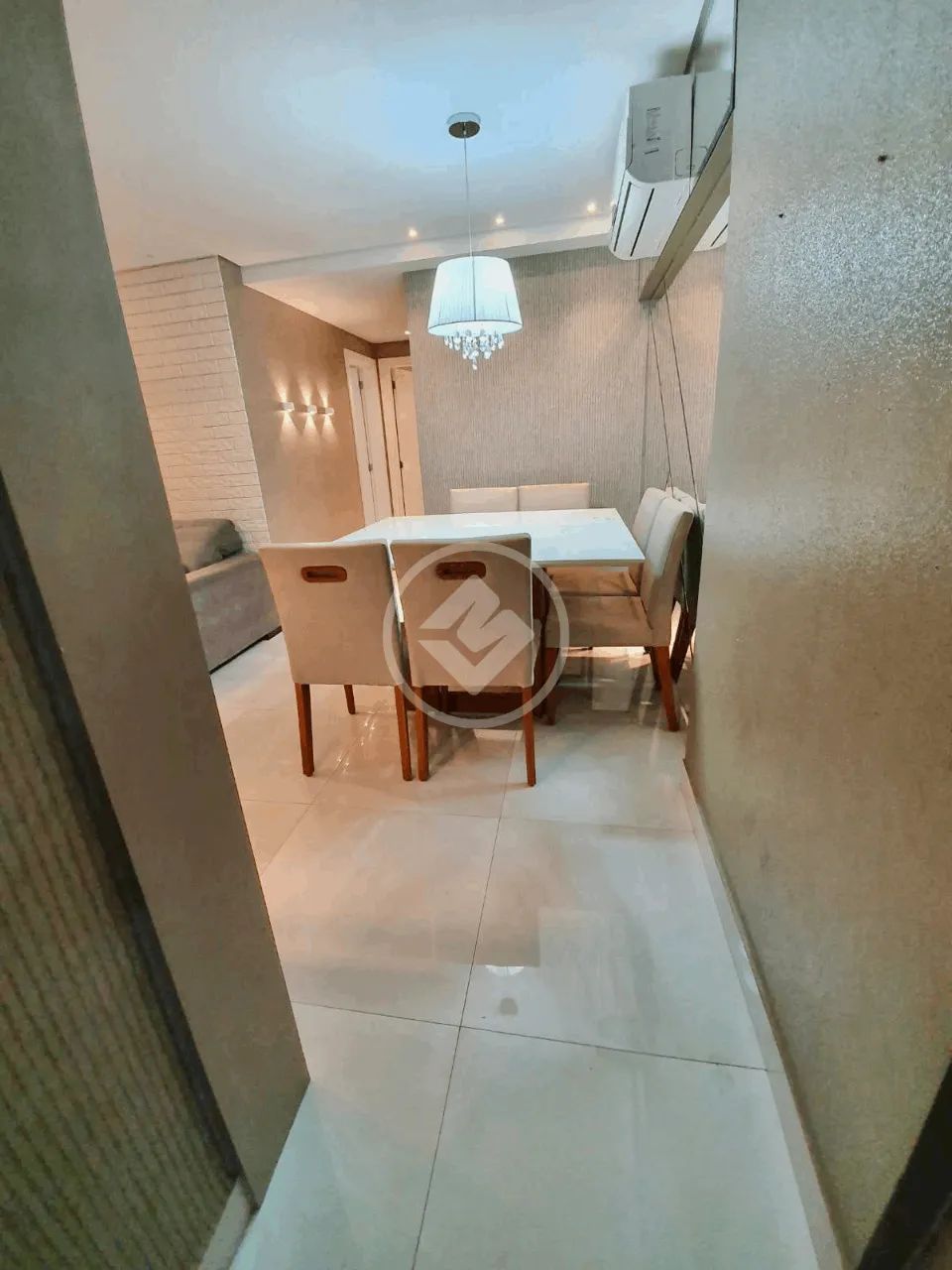 Edifício Harmonia Apartamento com 81.24m² Dois Quartos sendo Dois Suítes Mobiliado Bairro: