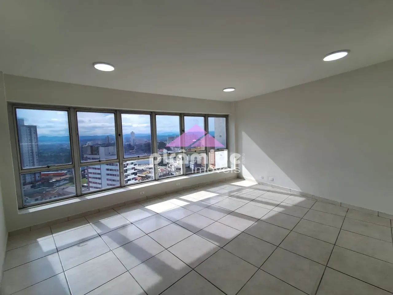 Sala para venda e locação, Centro, São José dos Campos, SP. - Foto 2