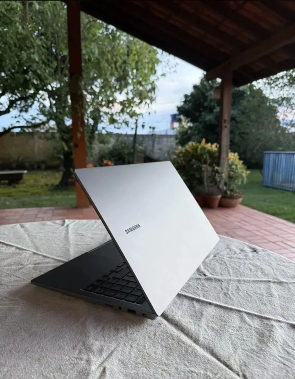 Samsung Galaxy Book 4 