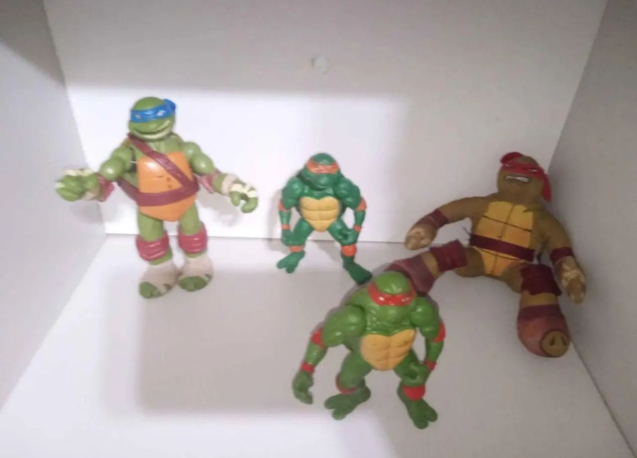 Lote de bonecos miniaturas tartarugas ninja  - Foto 2