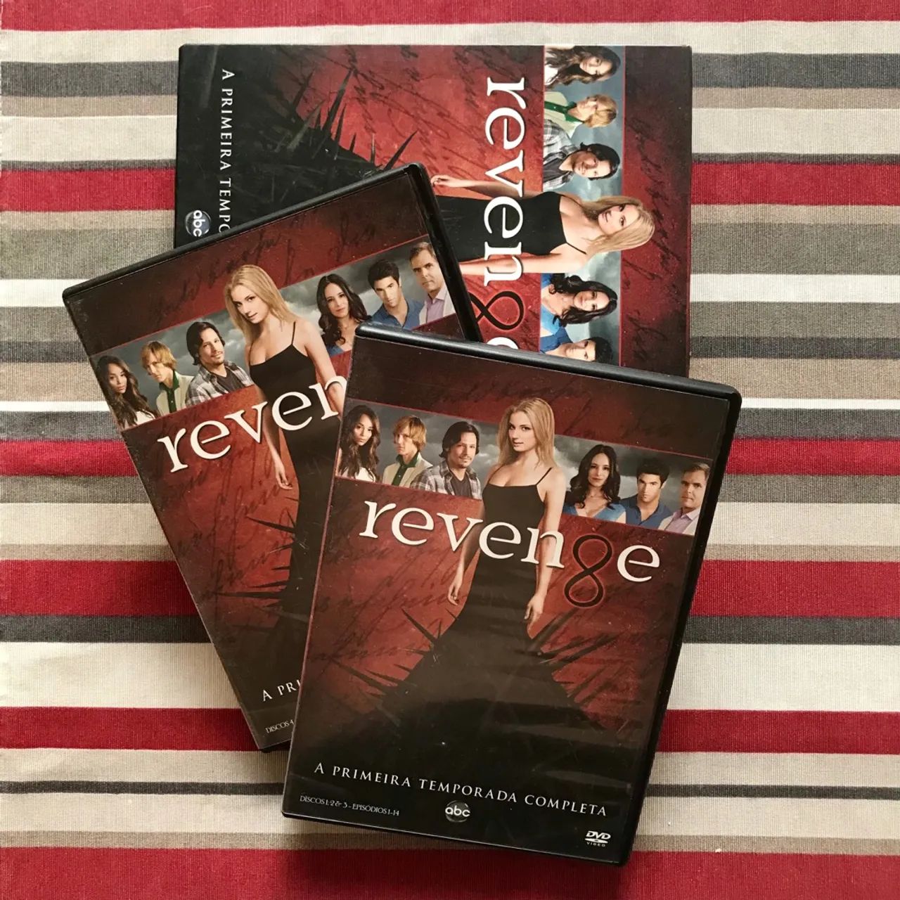 box dvd revenge 1 temporada - Foto 3