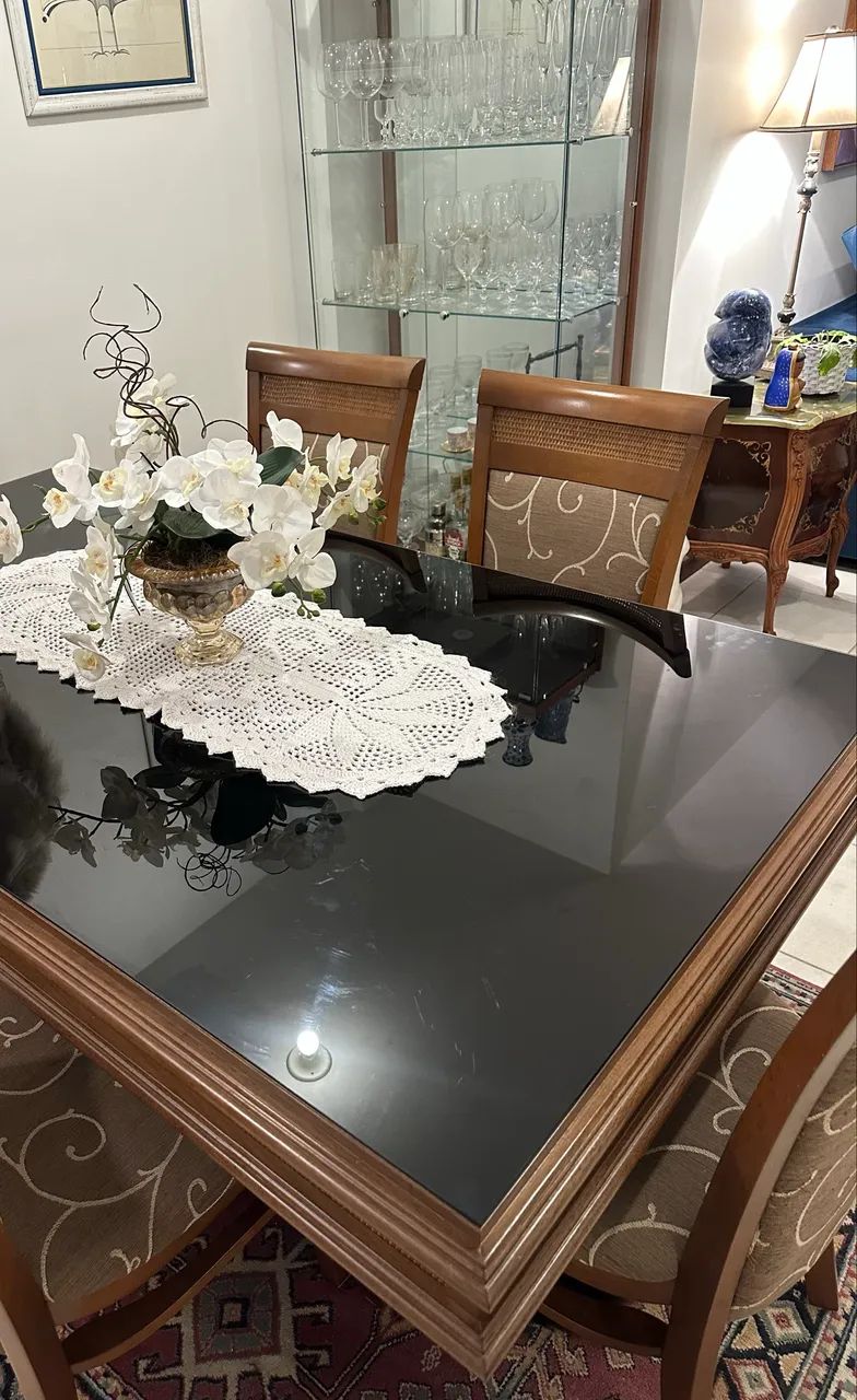 Mesa de Jantar 1,80m com Tampo de Vidro + 6 Cadeiras - Excelente Estado - Foto 3