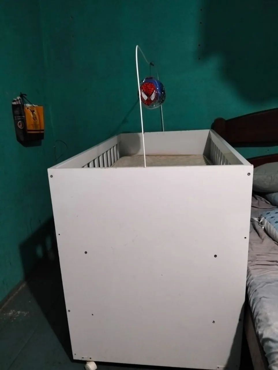 Vendo berço com colchão 