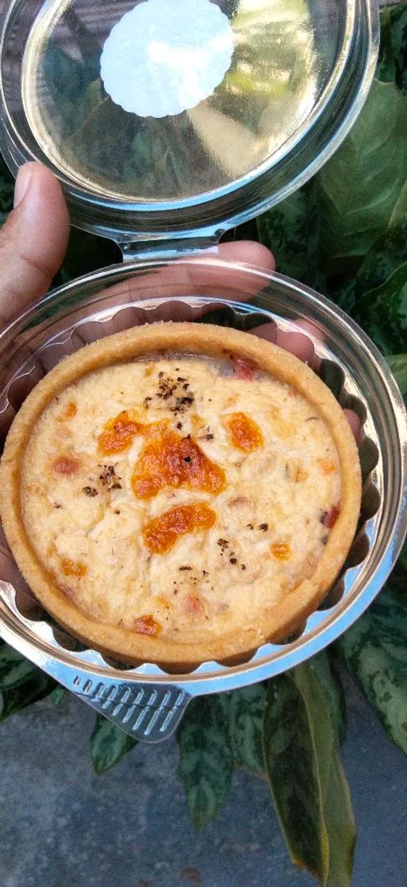 QUICHES, BOLOS  E TORTILETS BOLOS CONFEITADO E CENTO DE EMPADINHAS E TORTILETS PRA FESTAS  - Foto 2