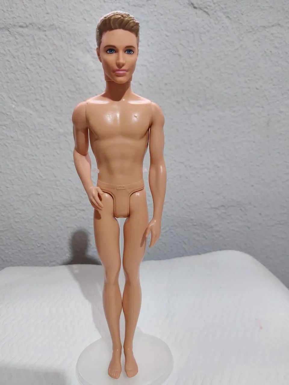 Boneco Ken