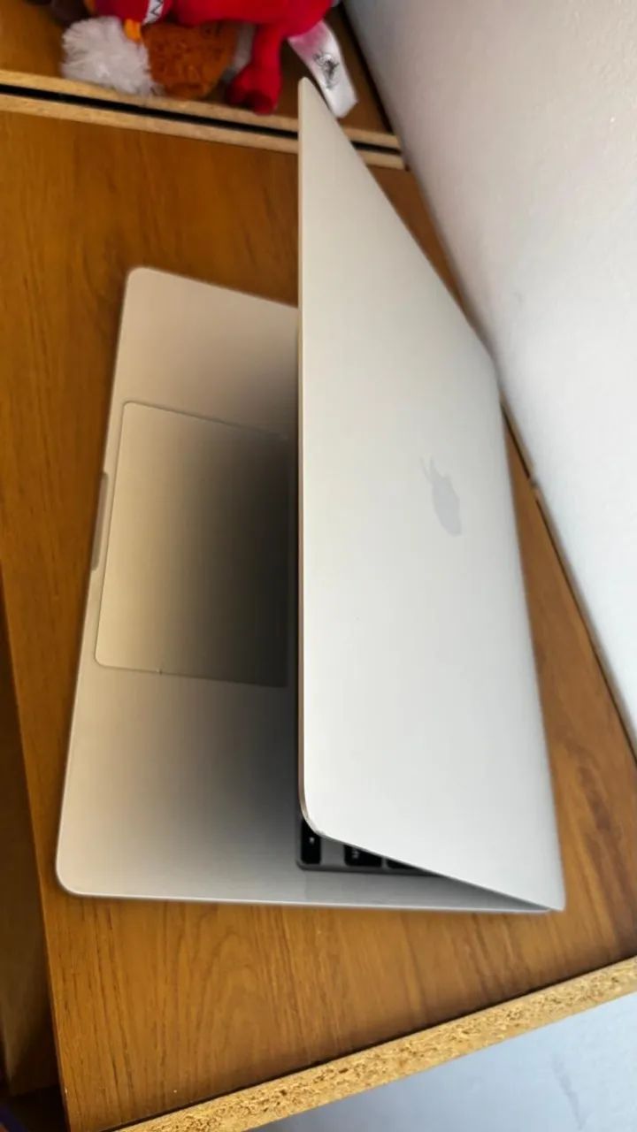 MacBook Pro i5 2020 8GB RAM 256GB SSD - Foto 3