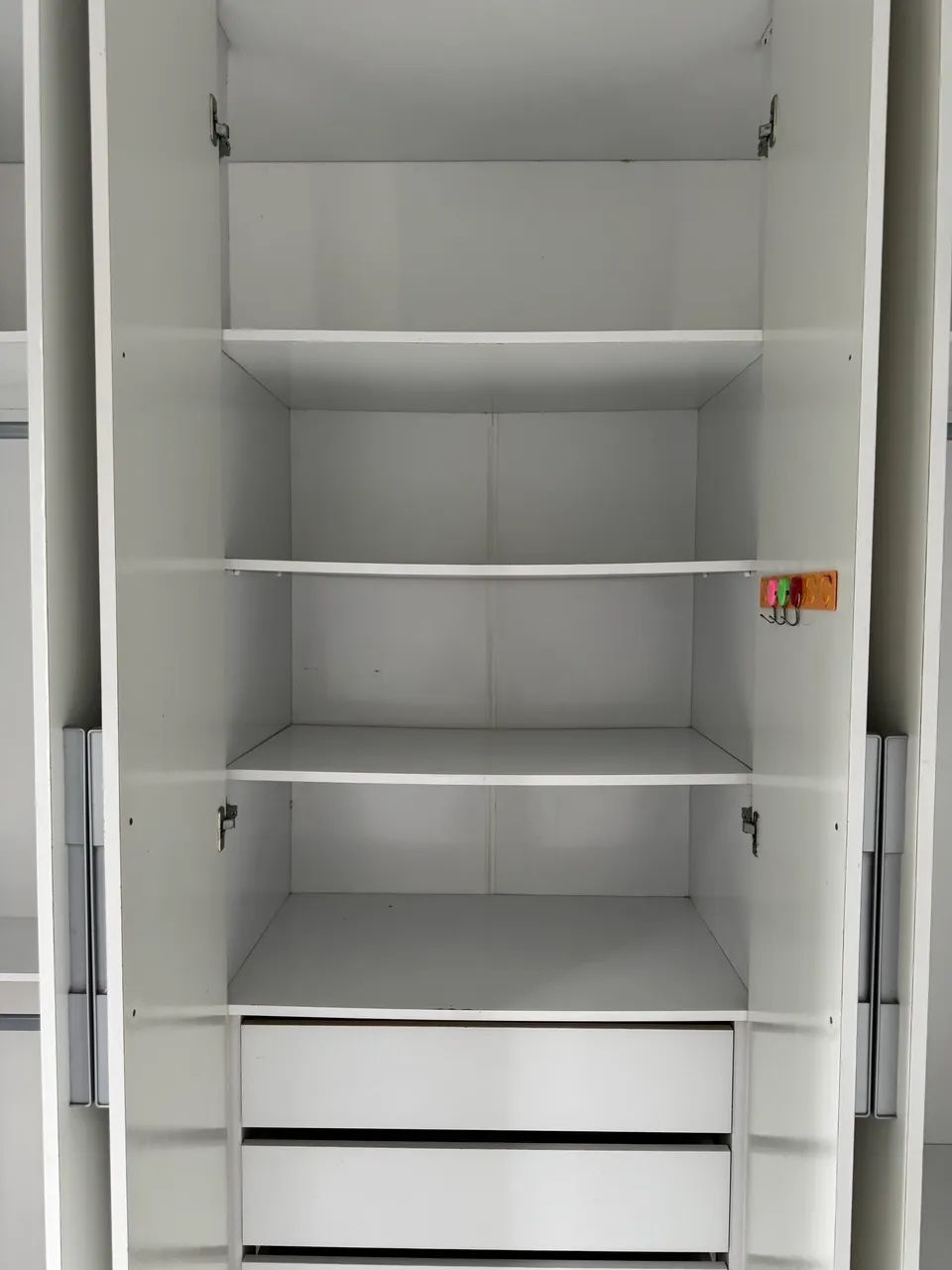 Guarda roupa 6 portas  - Foto 2