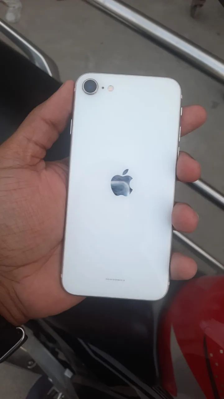 IPhone SE 2022 .3 geração.  - Foto 2
