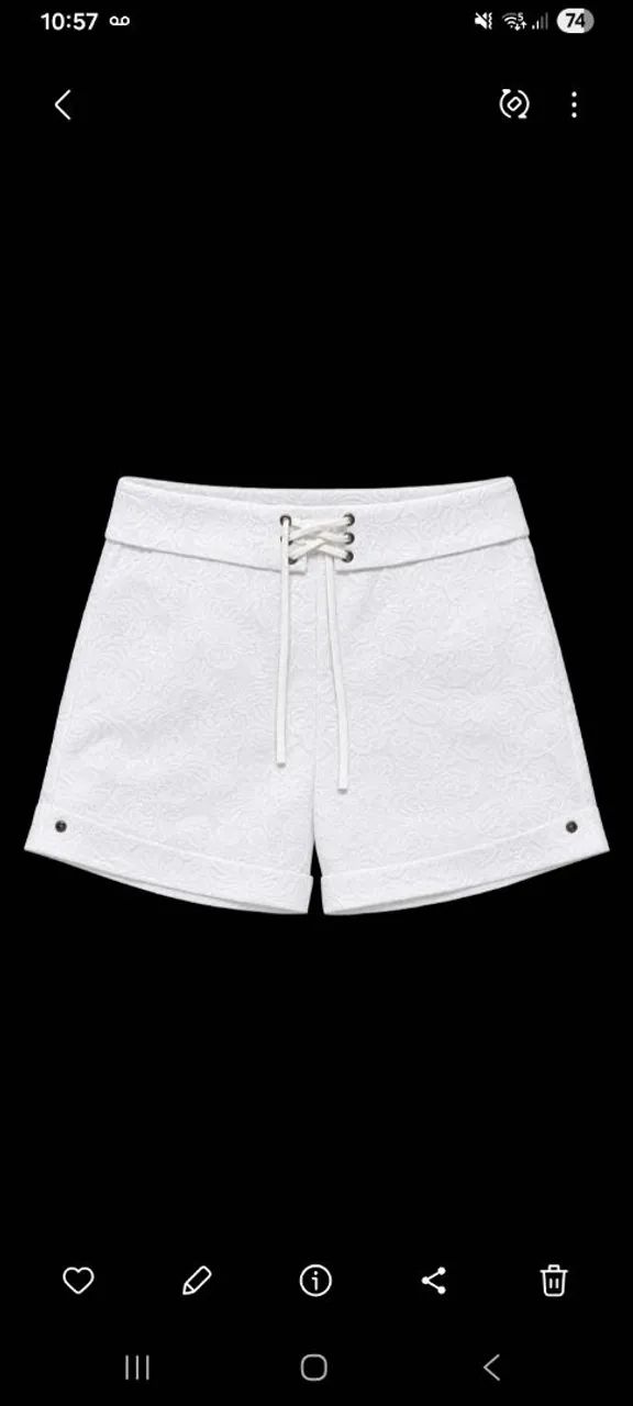 Saias e Short