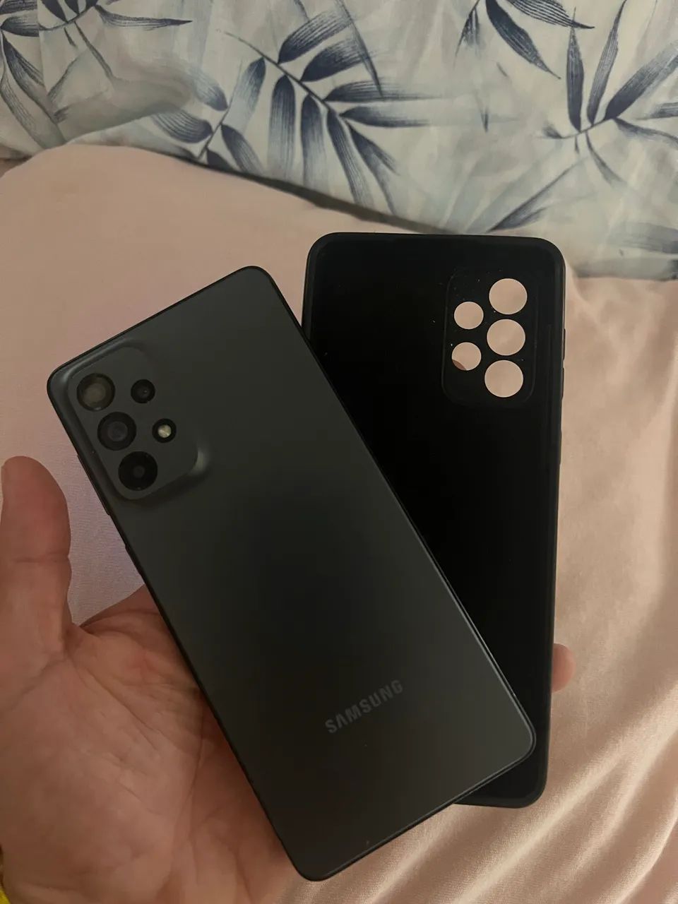 Samsung A73 - Foto 2