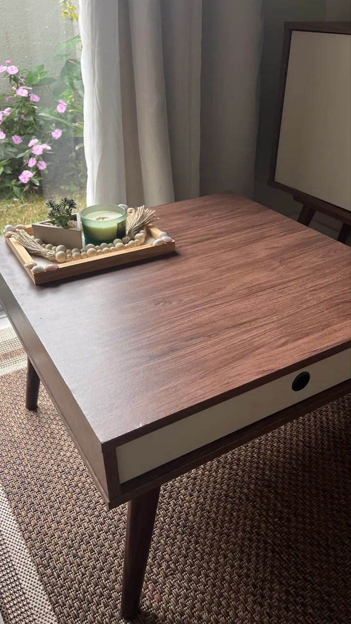 Vendo mesa de centro com gaveta