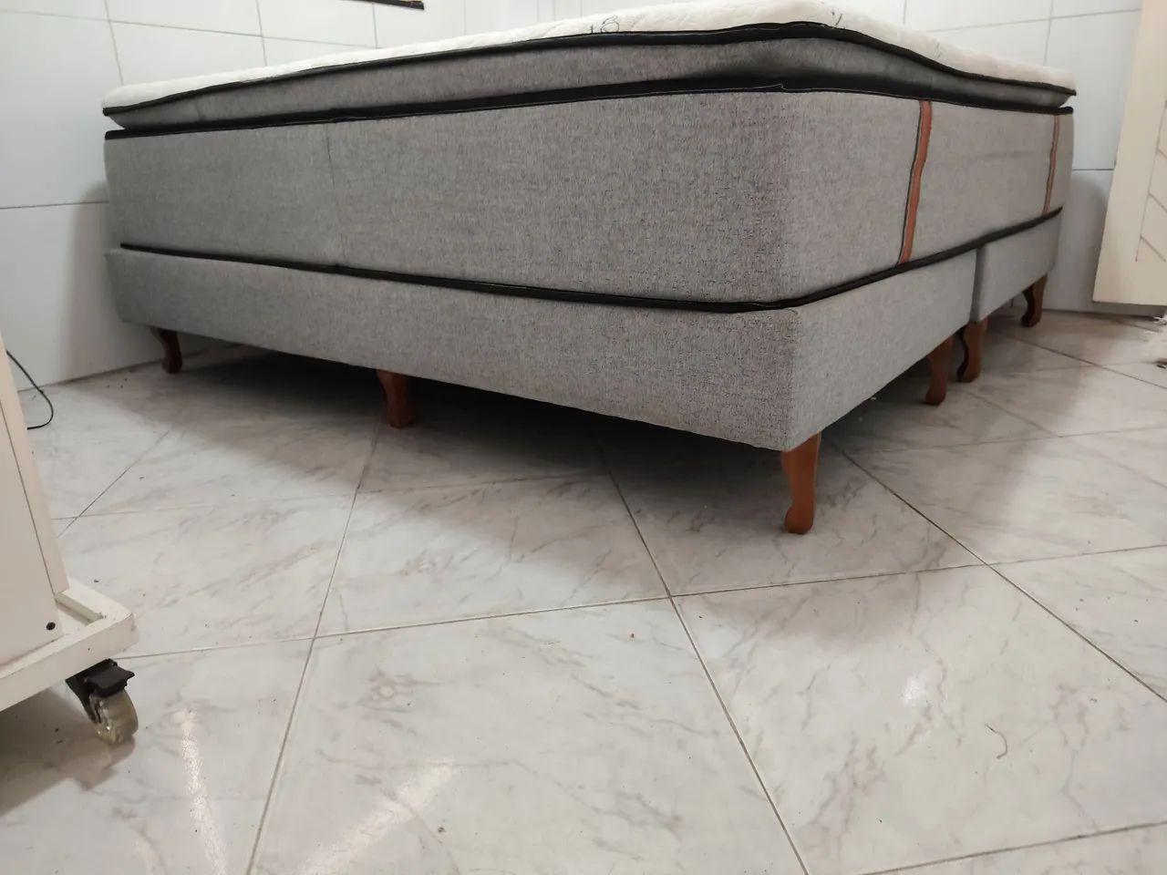 Vendo cama super king,nova,motivo viagem - Foto 2