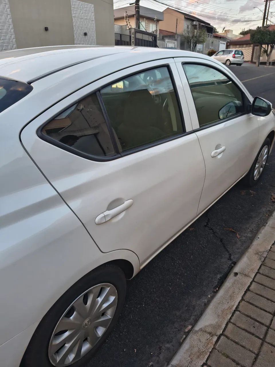 Nissan Versa VERSA 1.0 12V FlexStart 4p Mec. 2017