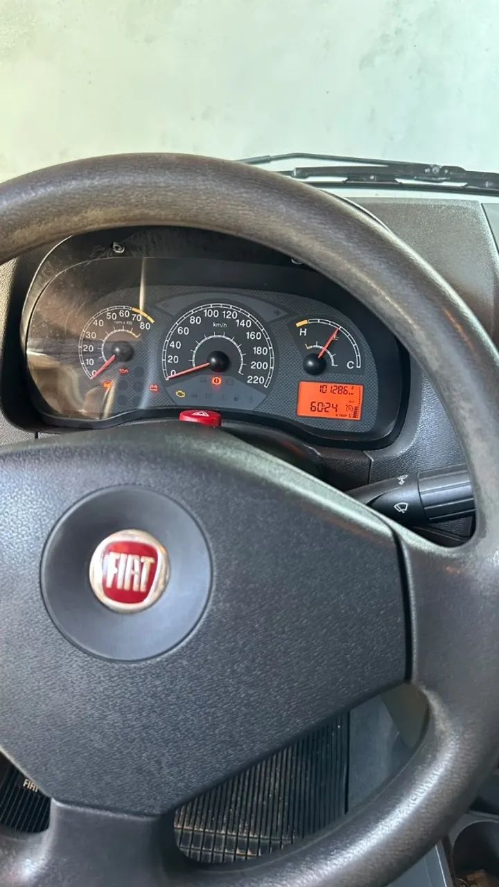 Fiat Strada Working 1.4 MPI Fire Flex 8V CD 2012 - Foto 5