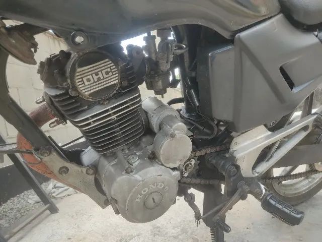 CBX 200 Strada - Foto 4