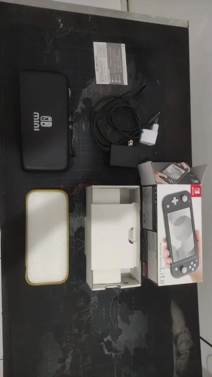 Nintendo Switch Lite Cinza Com Caixa + Case de Transporte - Foto 2