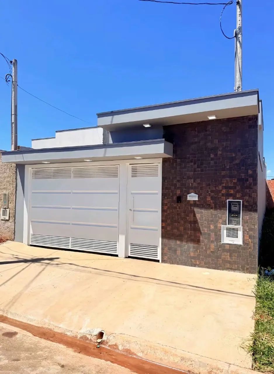 VENDE-SE CASA NO BAIRRO MECEJANA