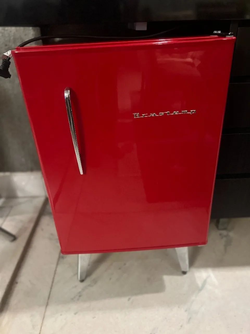 Frigobar Brastemp Retrô Vermelho 76 Litros
