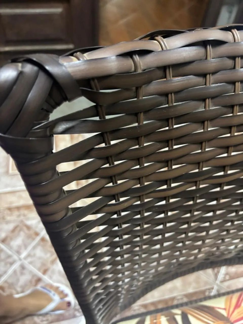 Mesa quadrada com 4 cadeiras.  - Foto 5
