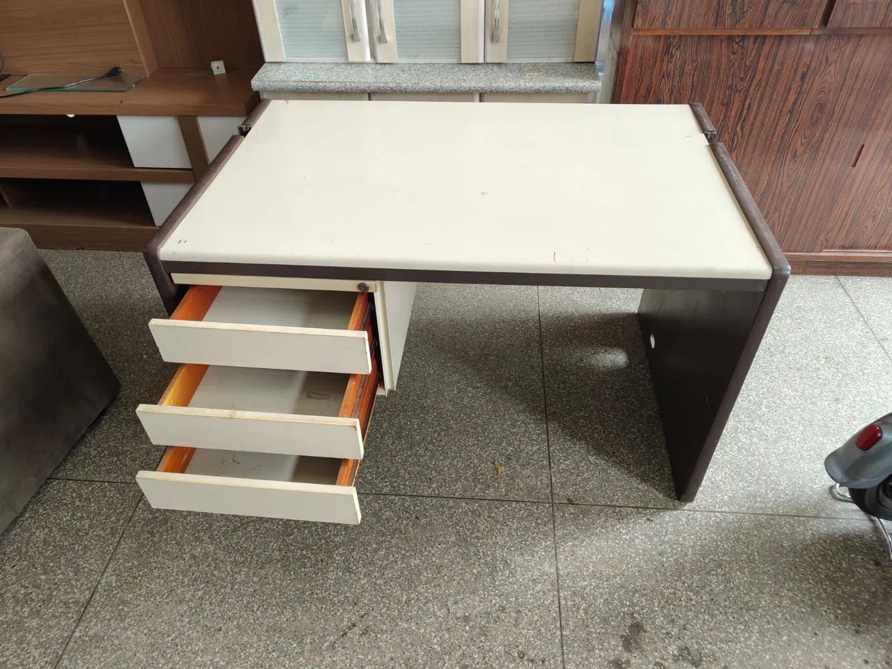 Mesa de escritório de MDF  - Foto 4