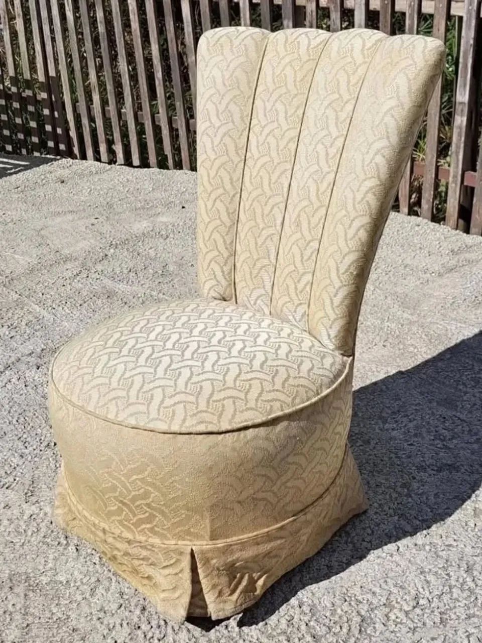 Poltrona estilo boneca 