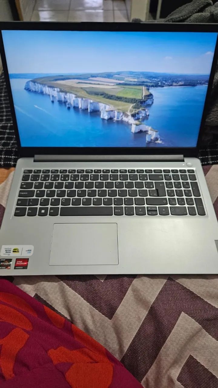 Notebook Lenovo Ideapad Ryzen 3 - 7320U