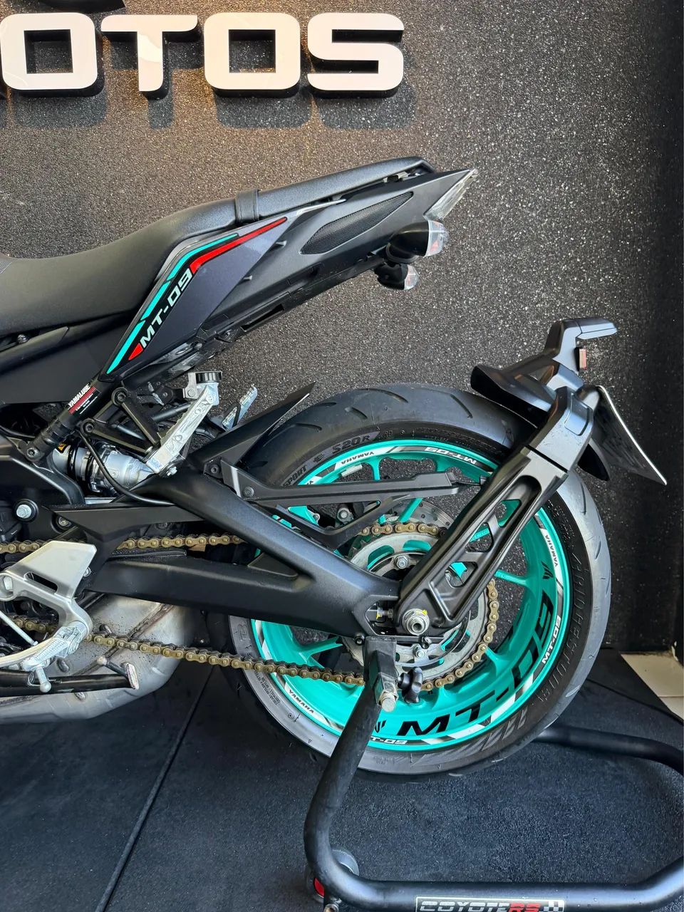 YAMAHA MT 09 - 2025 - DESAFIO MAIS NOVA - Foto 4