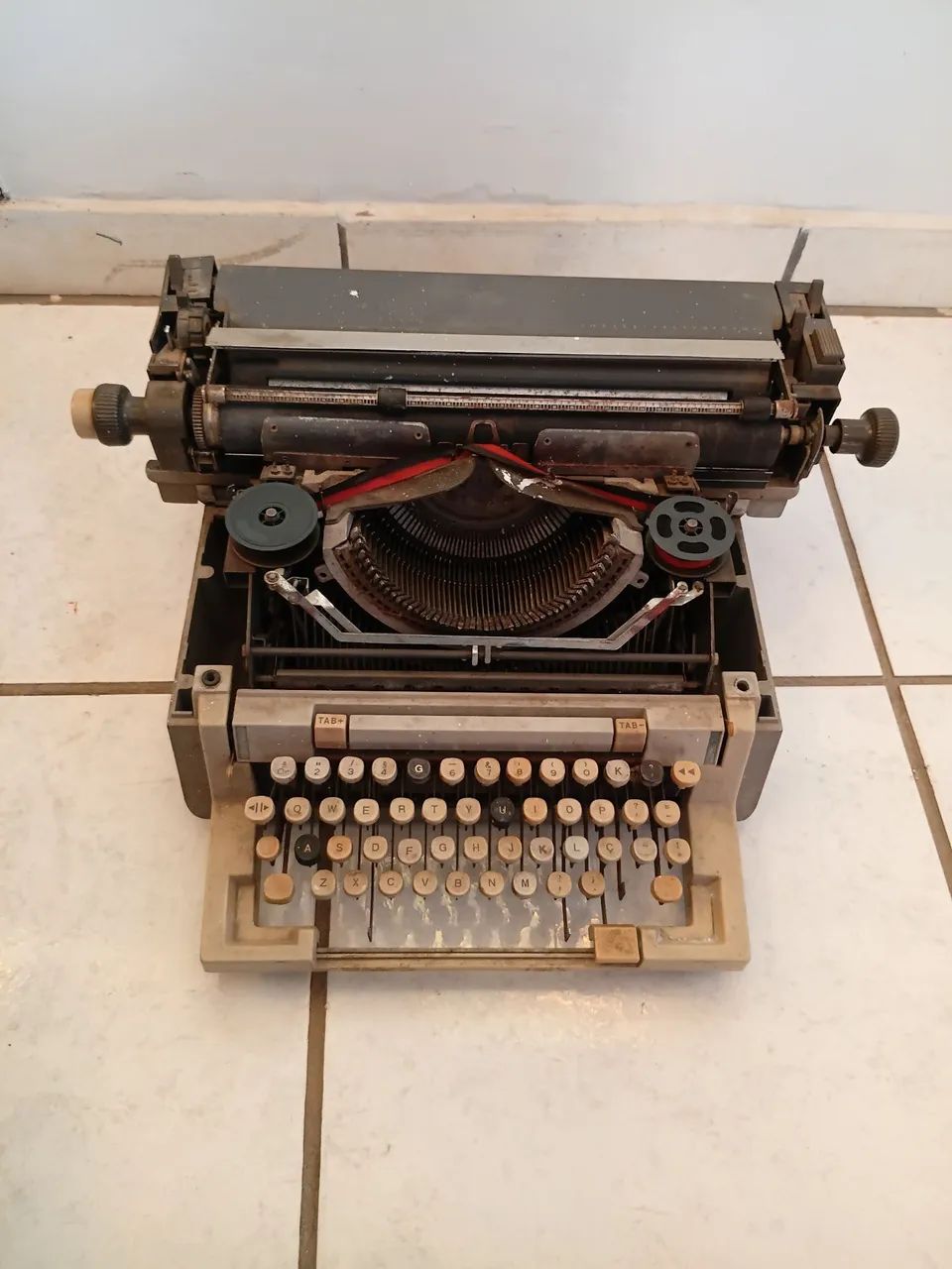 Máquina de escrever antiga 