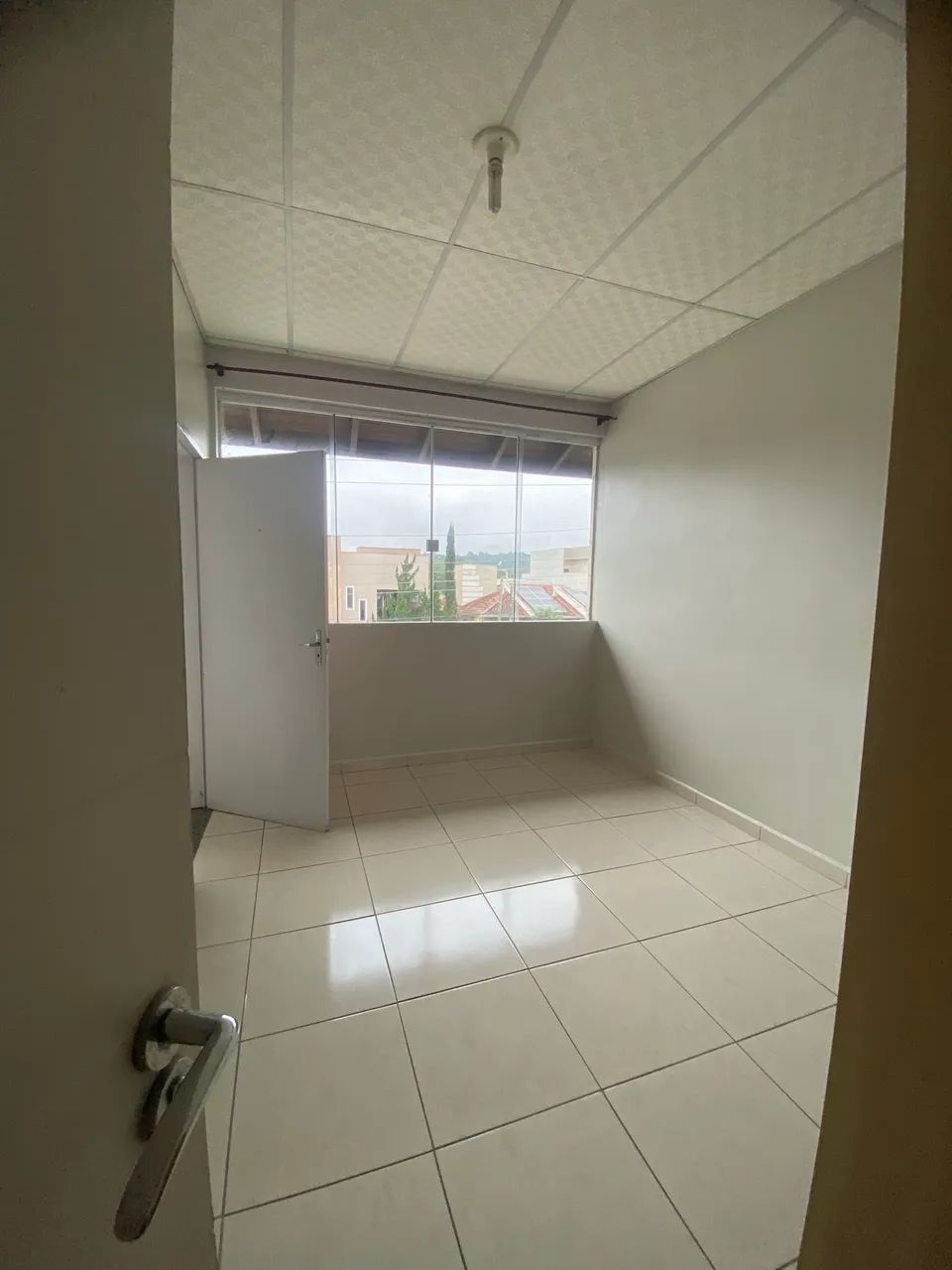 Aluga se casa  - Foto 4