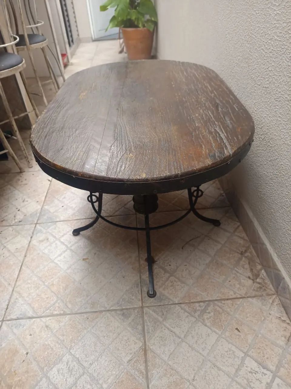 Mesa de centro em madeira e ferro - Foto 2