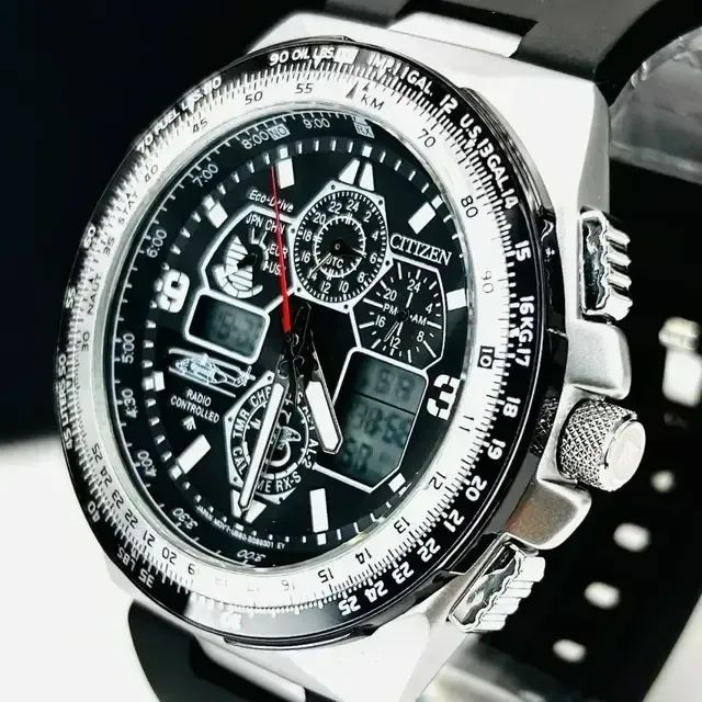 Relogio  Citizen Sikorsky Skyhawk preto  - Foto 3