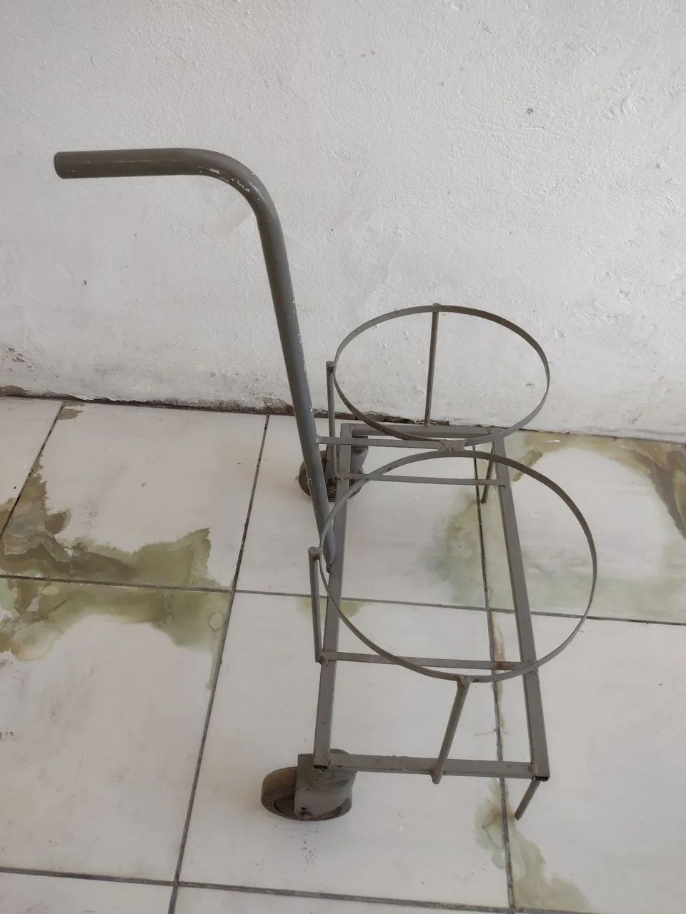 Carrinho para transporte de garrafões. - Foto 4