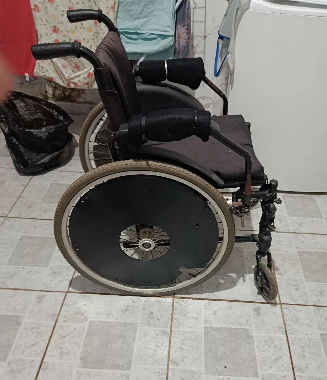 Cadeira de rodas  - Foto 2