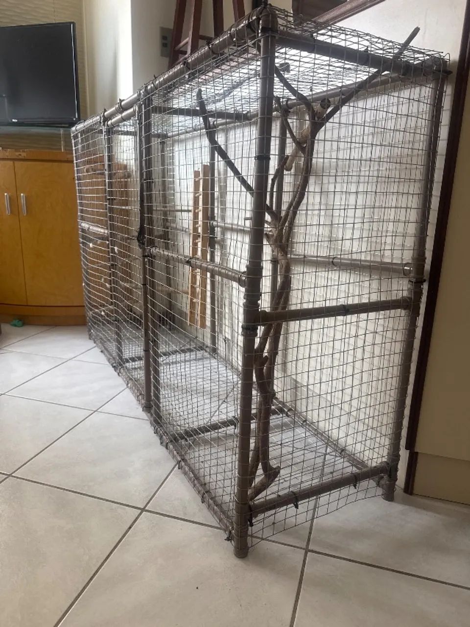 Vendo Gaiola e viveiro de pvc - Foto 3