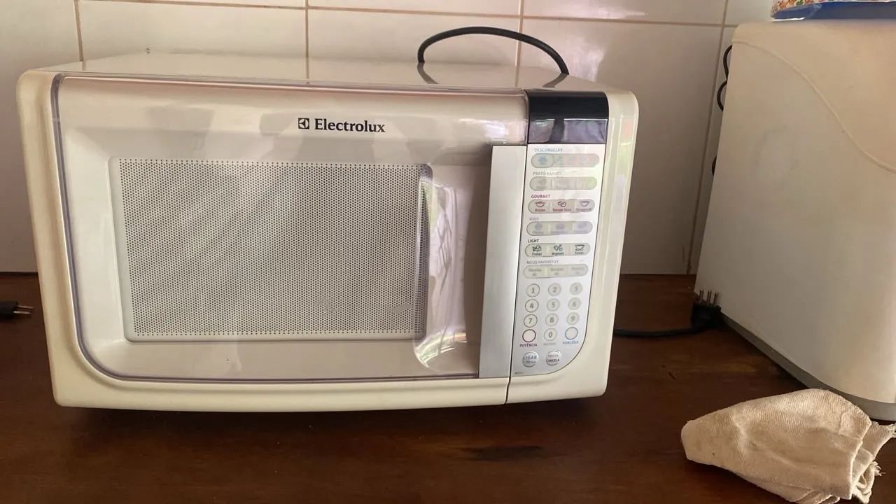 Microondas - Electrolux 110W - Foto 3