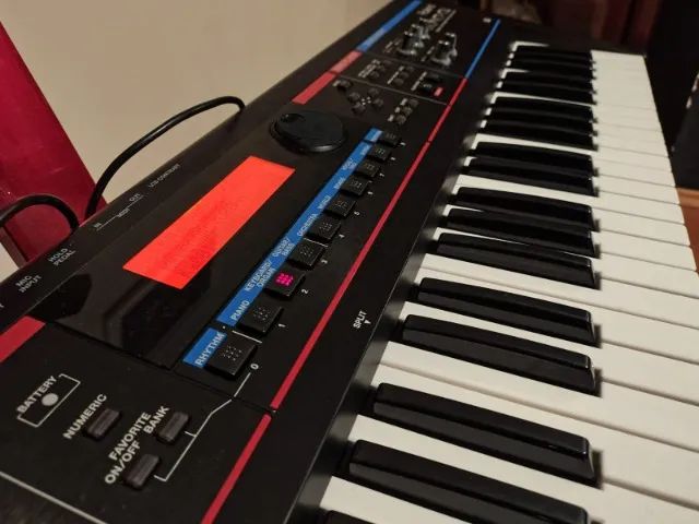 Sintetizador Roland Juno Di + Bag de transporte - Foto 2