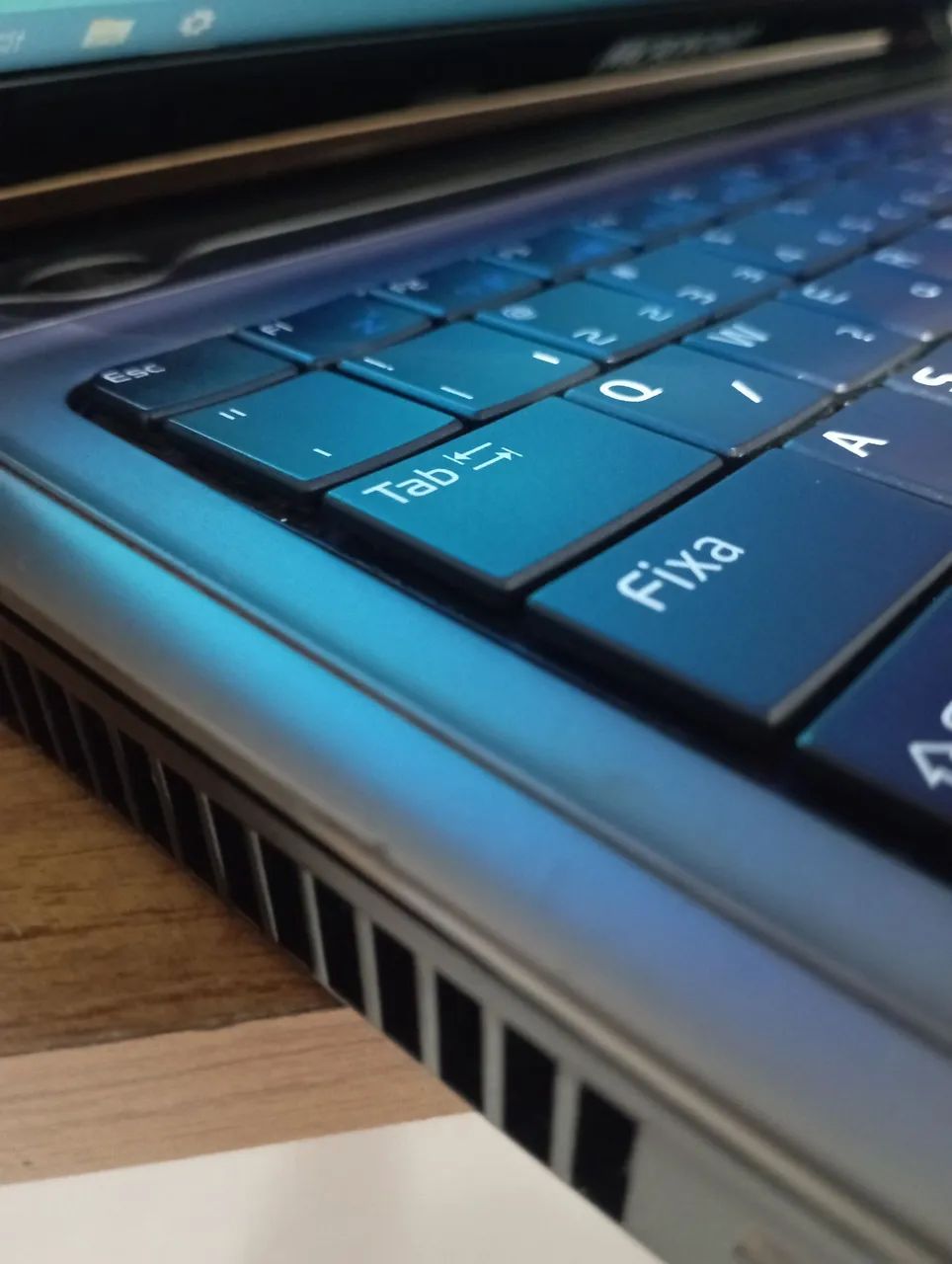 Core i5 rápido não trava windows 10 c Bluetooth bateria boa só pega e usar leia abaixo  - Foto 5