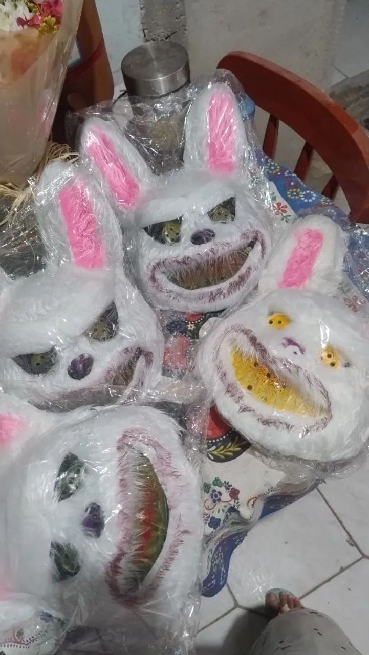 Máscaras d coelho pelificada 