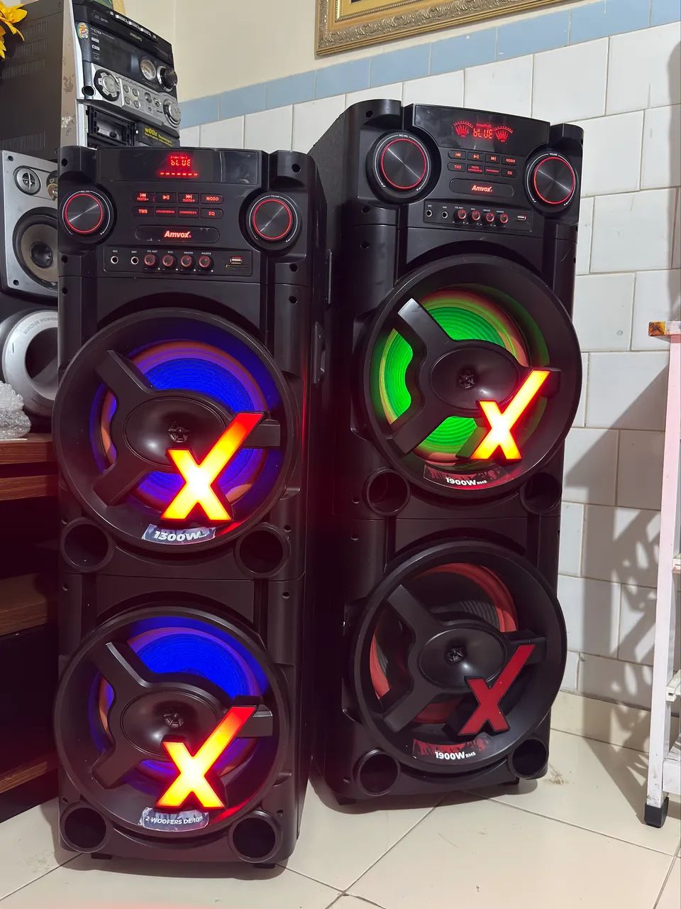 Caixa de Som ACA 1300 NewX 1300W Torre Amvox  Duplo Woofer de 10" Bluetooth Bivolt
