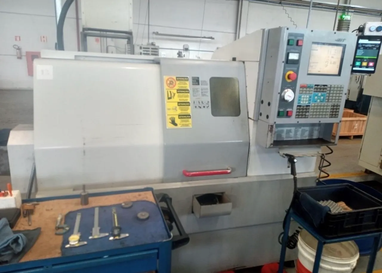 Torno CNC Haas SL 10 - Máquinas para produção industrial