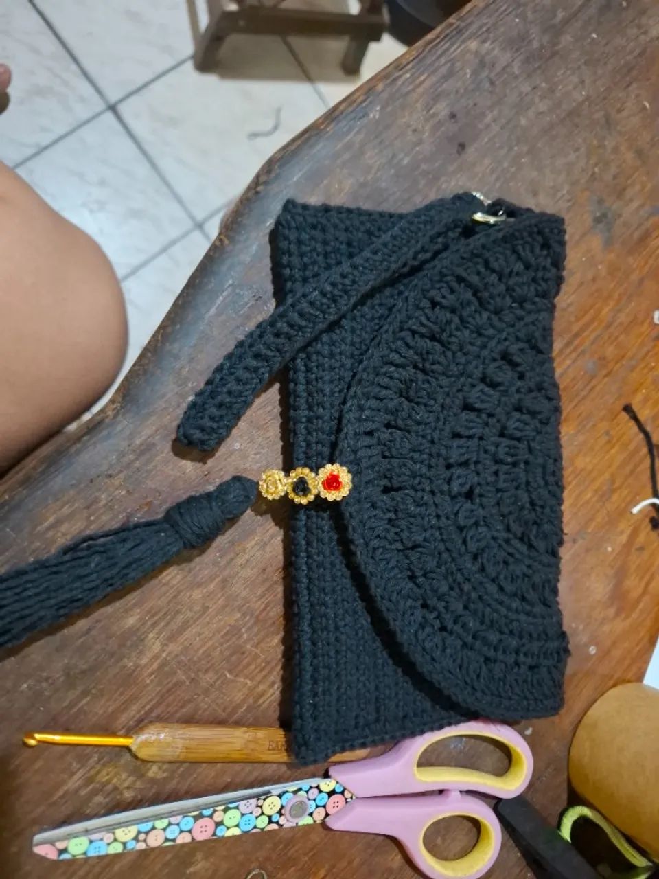 CROCHÊ  E BORDADOS - Foto 4
