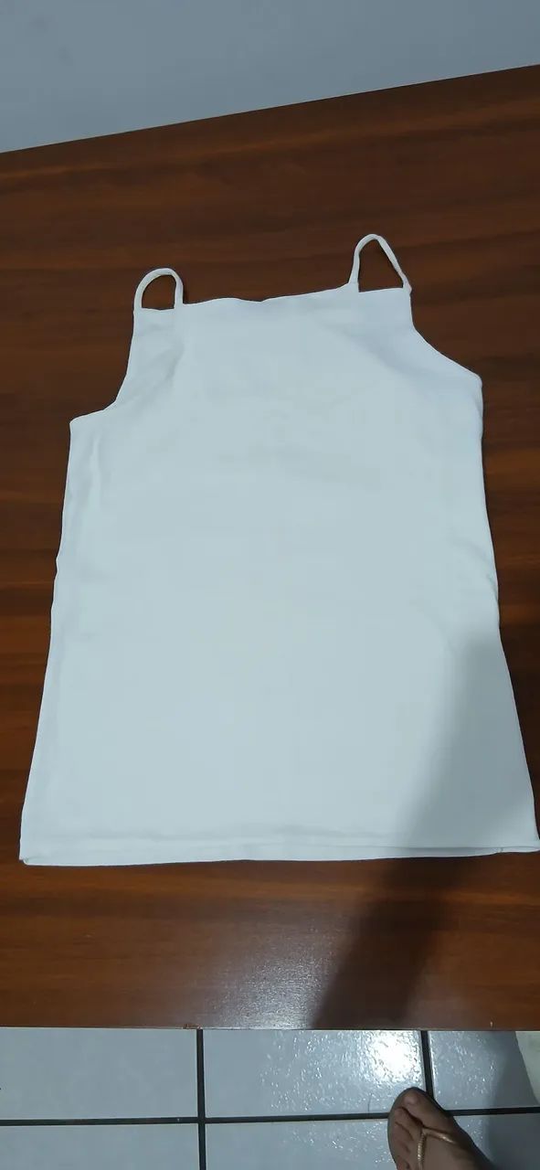 Blusa branca de alça  - Foto 2