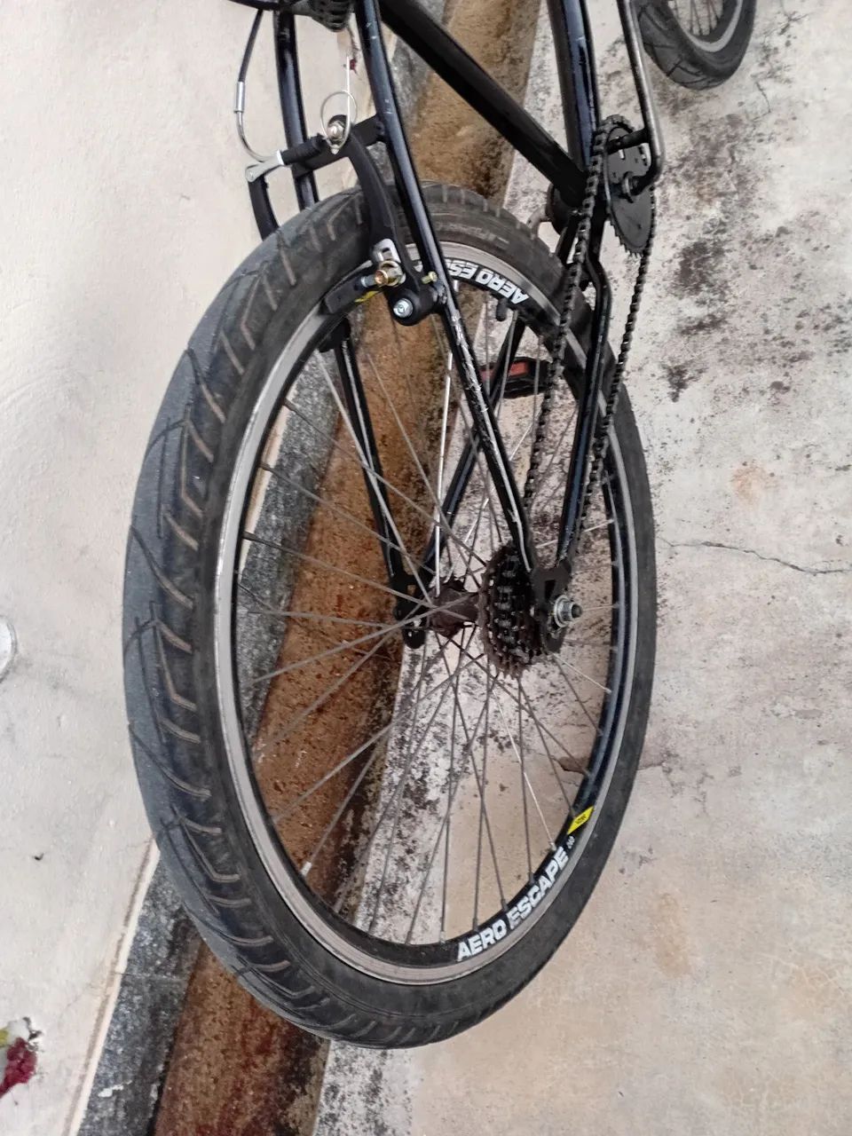 Bicicleta Caicara + Roda Vzan aro 26 - Foto 3